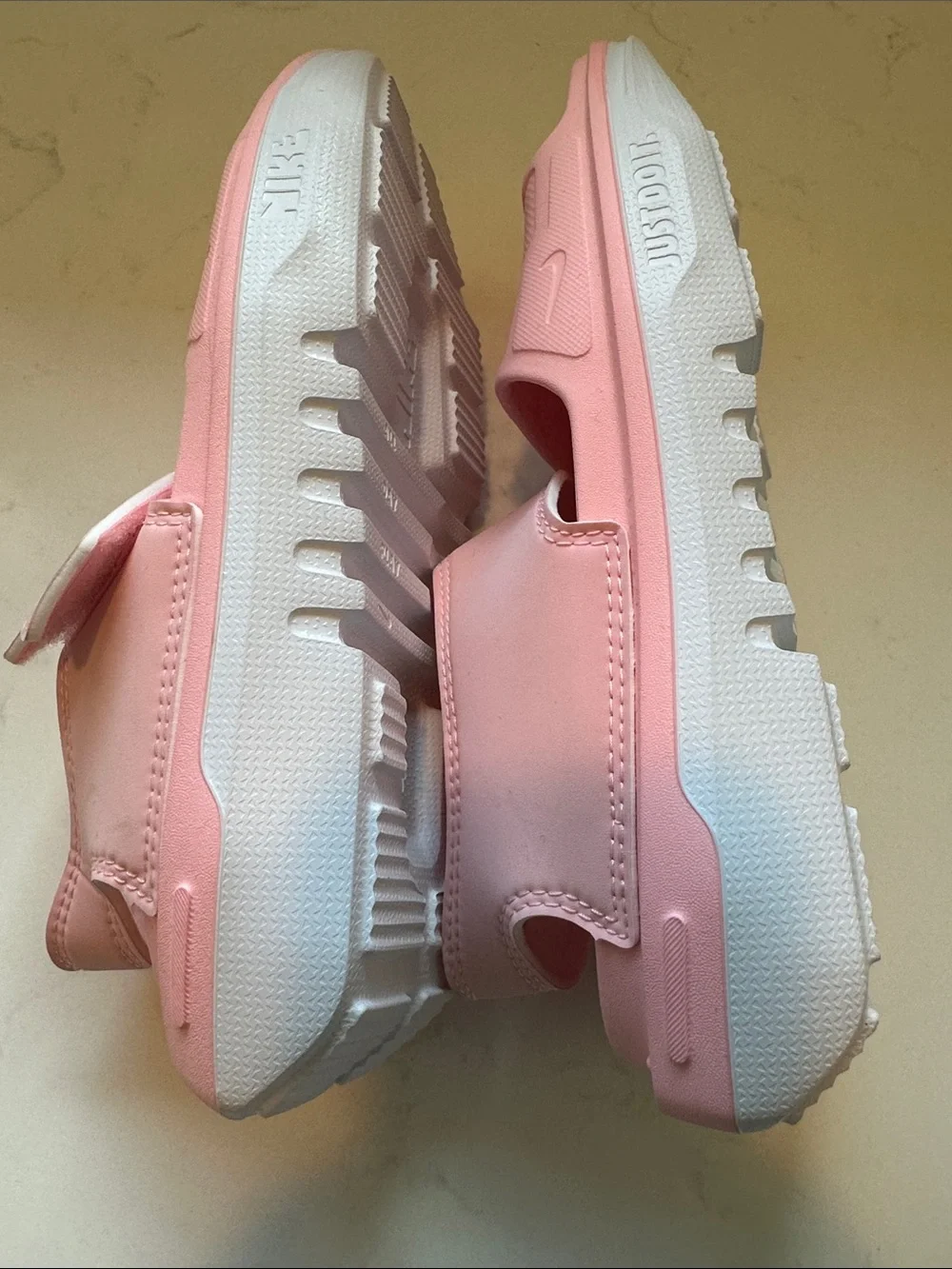 NIKE Kids Pink Sandals